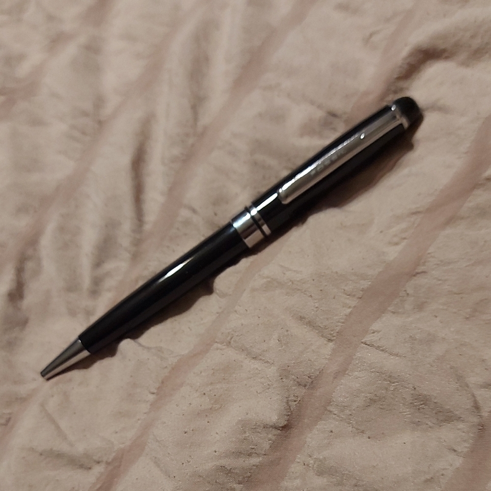 Fossil Black and Silver Pen